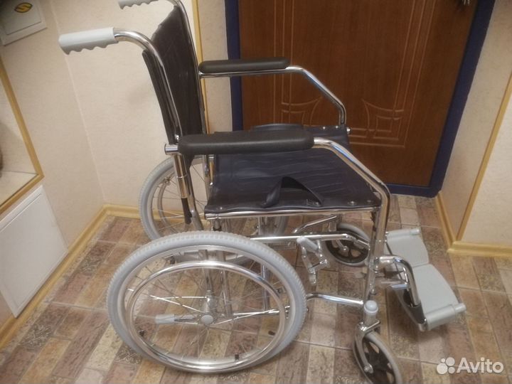 Узкая Инвалидная коляска Nuova Blandino GR106