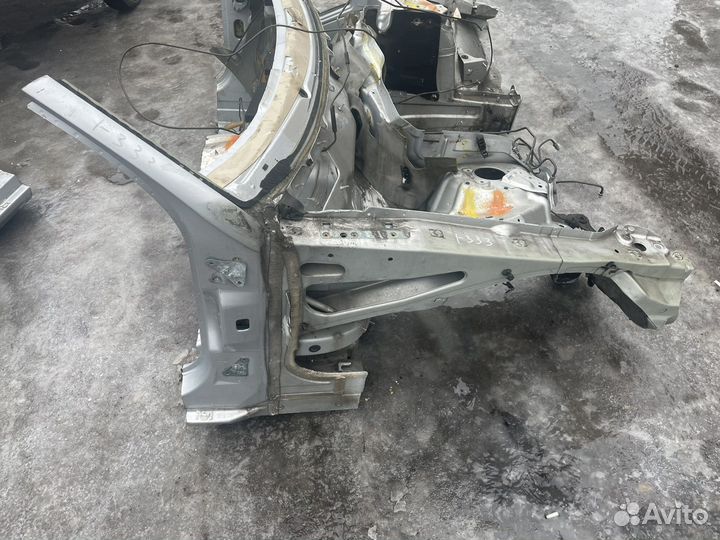 Лонжерон передний правый Mercedes W211