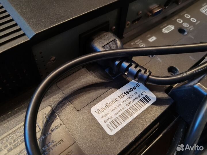 Телевизор ViewSonic NX1940w-E неисправный