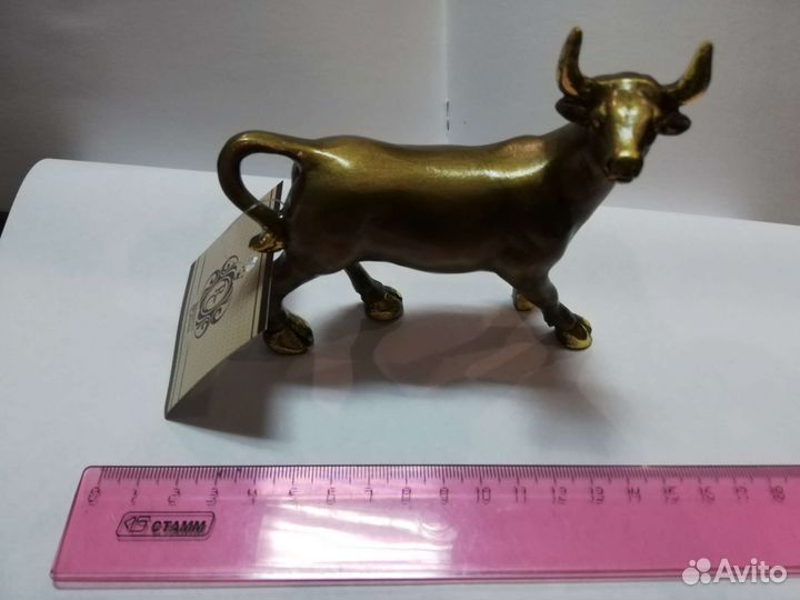 Статуэтка Бык