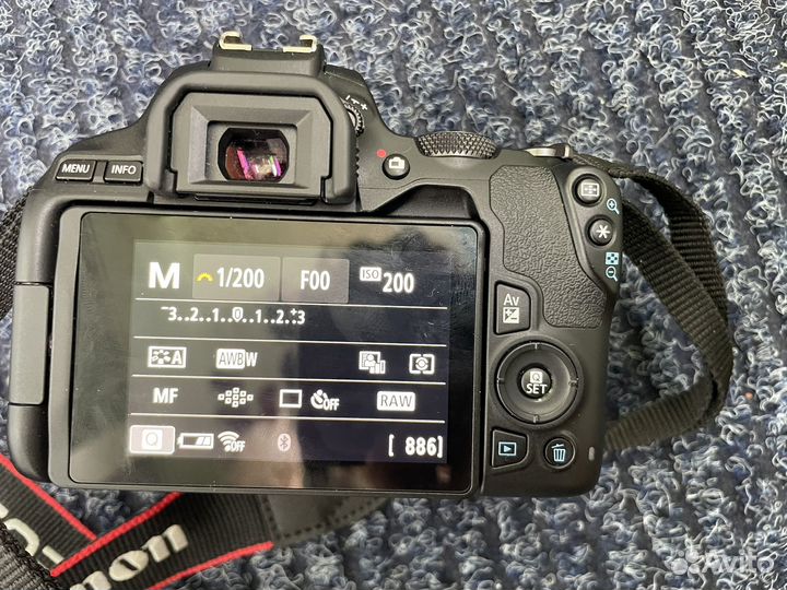 Canon 250d в идеальном состоянии