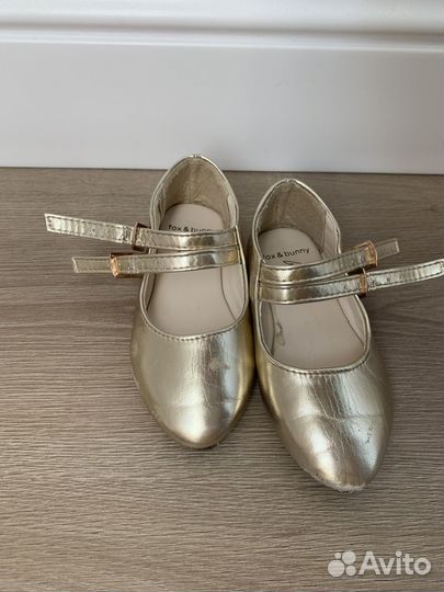 Туфли для девочки праздничные
