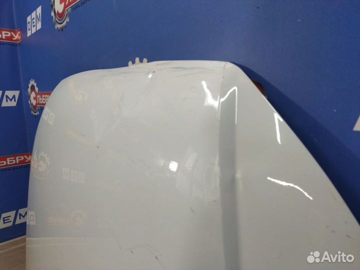 Капот Volkswagen Polo sedan 5 2010