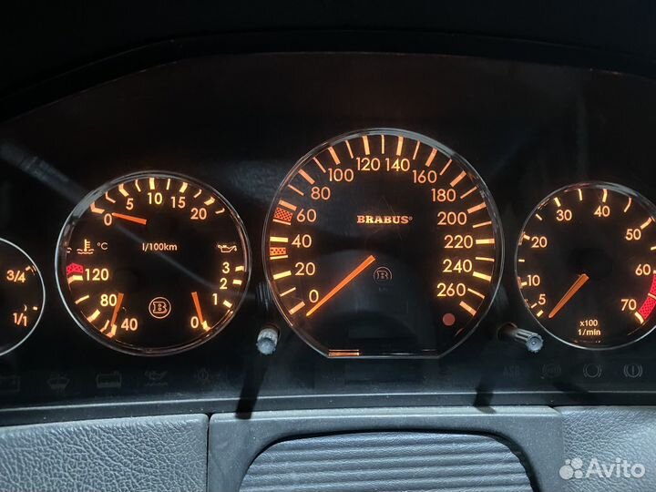 Приборная панель Brabus на W140