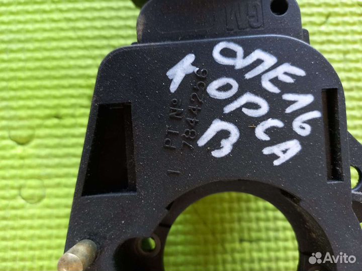 Переключатель подрулевой Oпель Корса Б