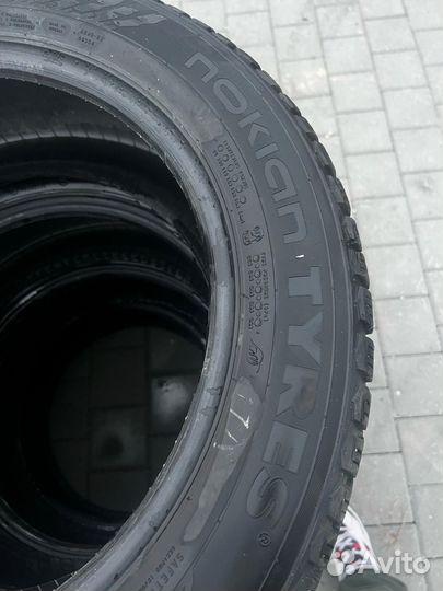 Nokian Tyres Hakkapeliitta 9 215/55 R17C