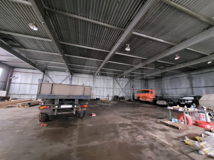 Здание, 900 м²