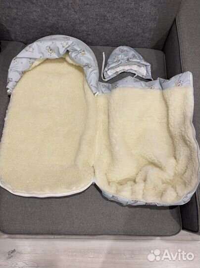 Конверт на выписку и 2 комбенезона за 2000