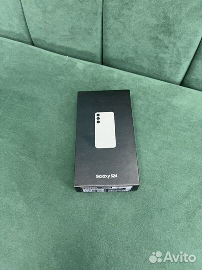 Samsung Galaxy S24, 8/128 ГБ