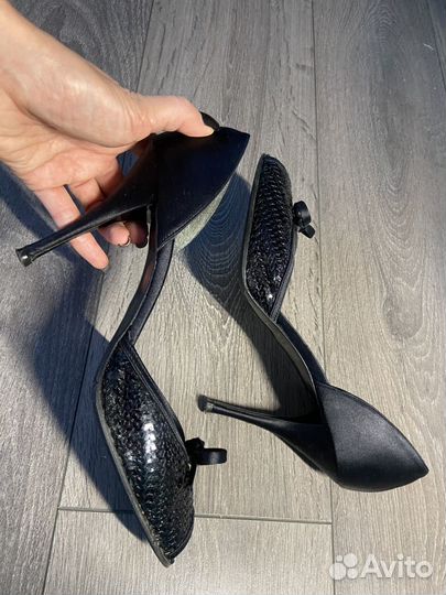 Туфли женские Stuart Weitzman