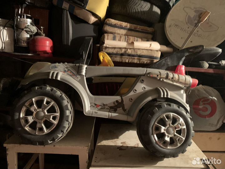 Детская машина на аккумуляторе с пультом