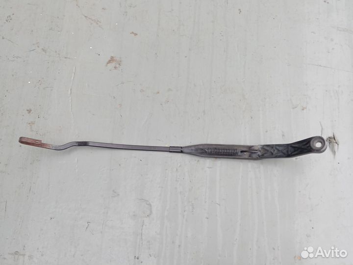 Поводк стеклоочистителя правый Volvo S40, 2003 г