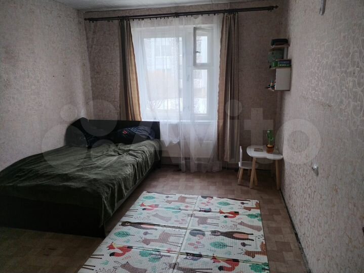 2-к. квартира, 57 м², 1/3 эт.