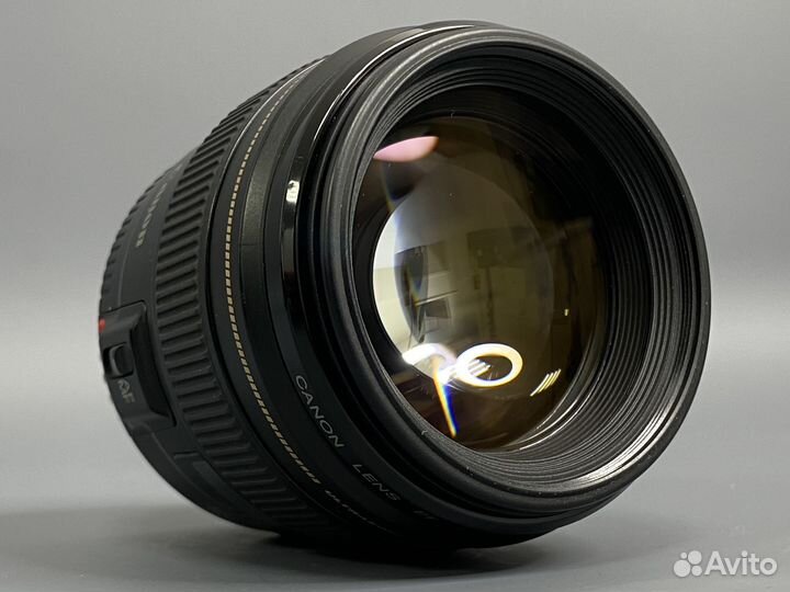 Canon EF 85mm 1.8 USM