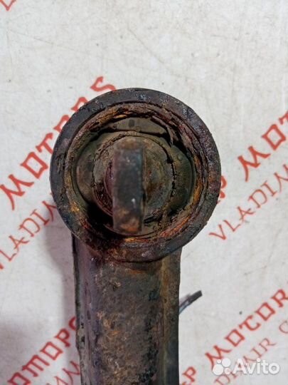 Крепление рычага подвески заднее левое Toyota