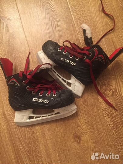 Коньки хоккейные