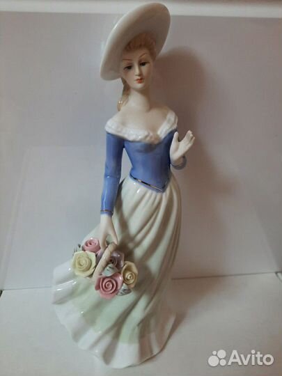 Супер-Большие фарфоровые статуэтки