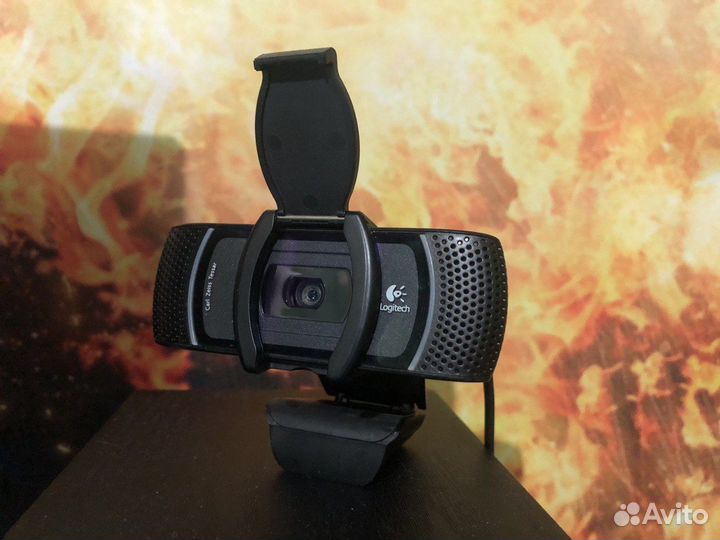 Веб камера logitech HD 5 Мп для стримов CarlZeiss