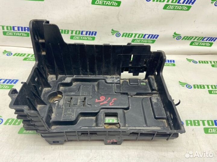 Площадка аккумулятора Peugeot 208 хетчбек 3D 1.2 I