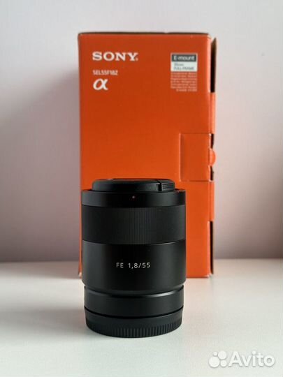 Объектив Sony Carl Zeiss Sonnar T* 55mm f/1.8