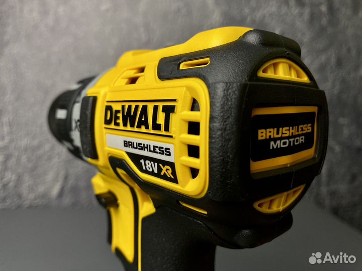 Комплект дрель-шуруповерт DeWalt DCD791D2 Чехия