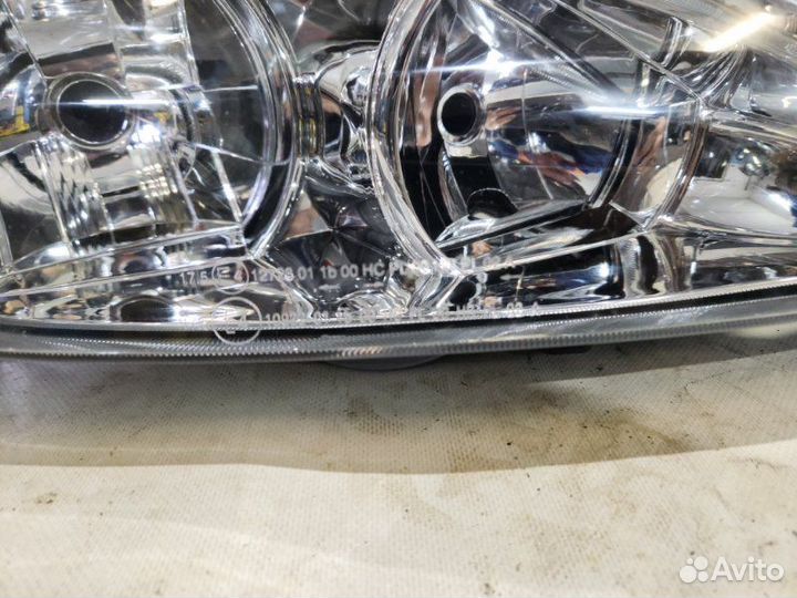 Фара Toyota Camry ACV30