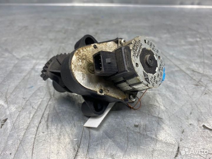 Моторчик заслонки отопителя Volkswagen Sharan