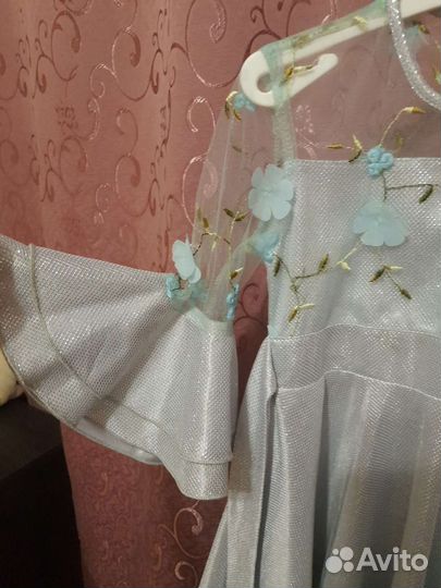 Нарядное платье для девочки