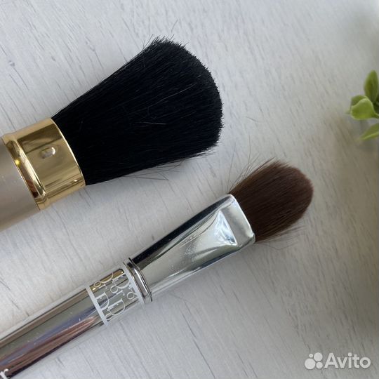Кисти для пудры и румян