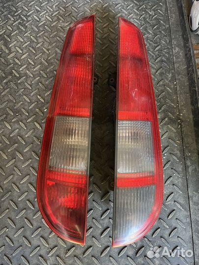Фонари задние Ford Focus 2 универсал