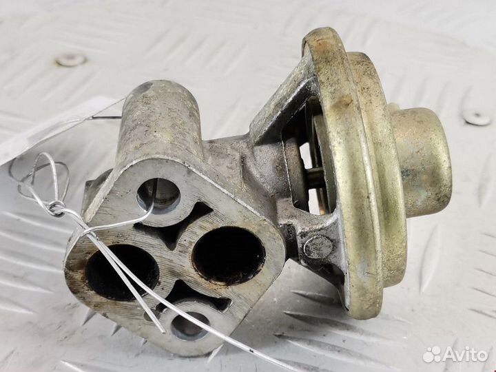 Клапан EGR Mitsubishi Colt 4 1993