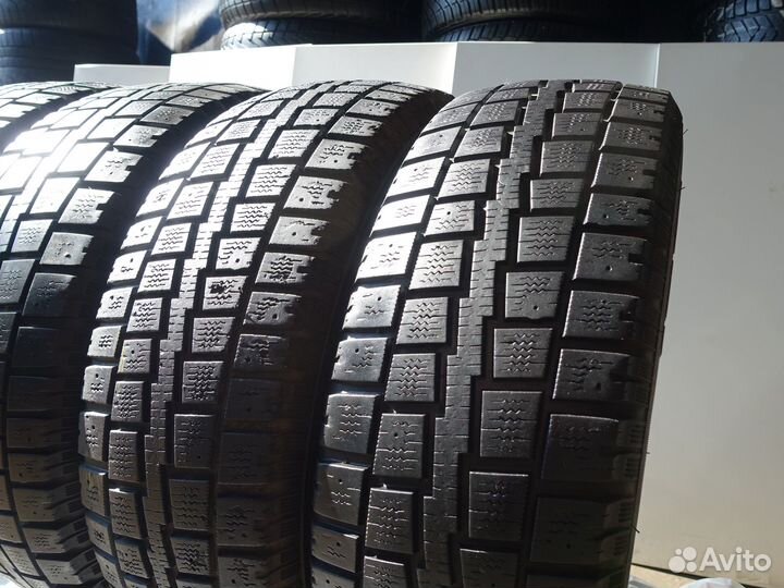 Cooper Weather-Master S/T 265/65 R18