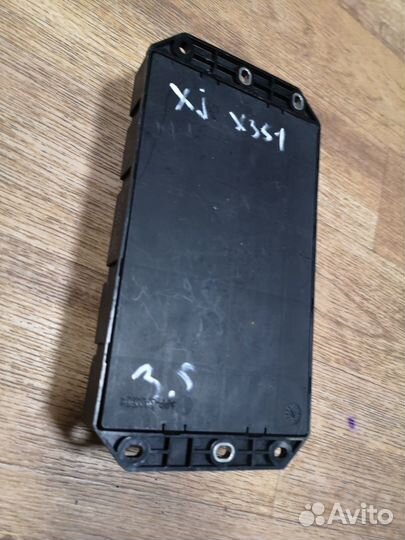 Блок предохранителей Jaguar XJ X351