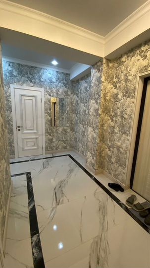 2-к. квартира, 80 м², 8/10 эт.