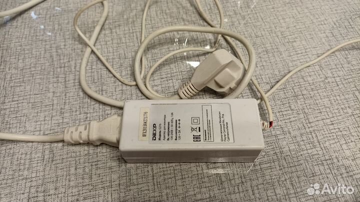 Сломанный монитор для компьютера