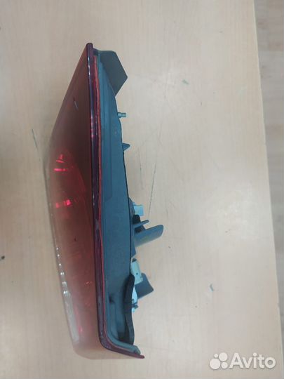 Фонарь внутренний левый Honda Civic 4D