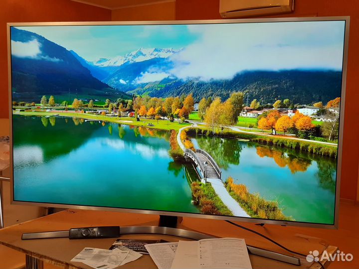 Телевизор Samsung UHD 4K SMART 125см