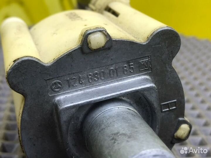 Переключатель печки Mercedes-Benz W124 M102.985