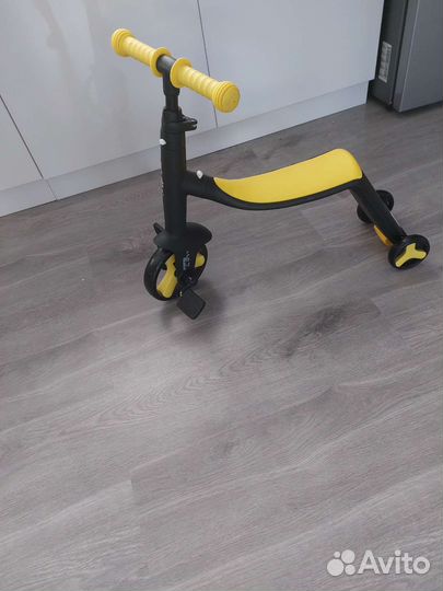 Самокат, велосипед, беговел 3в1