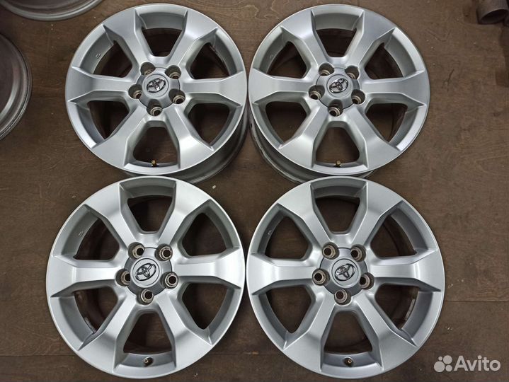 Диски 17 5х114,3 ET45 ориг. Тойота Рав-4 из Японии
