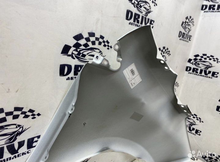 Крыло переднее левое toyota aqua