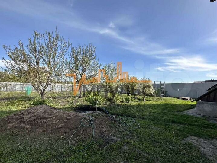 Коттедж 261 м² на участке 15 сот.