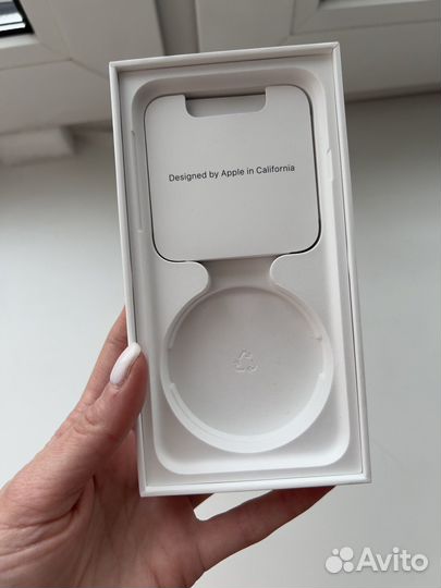 Коробка для iPhone SE 2020