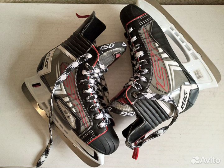 Коньки новые