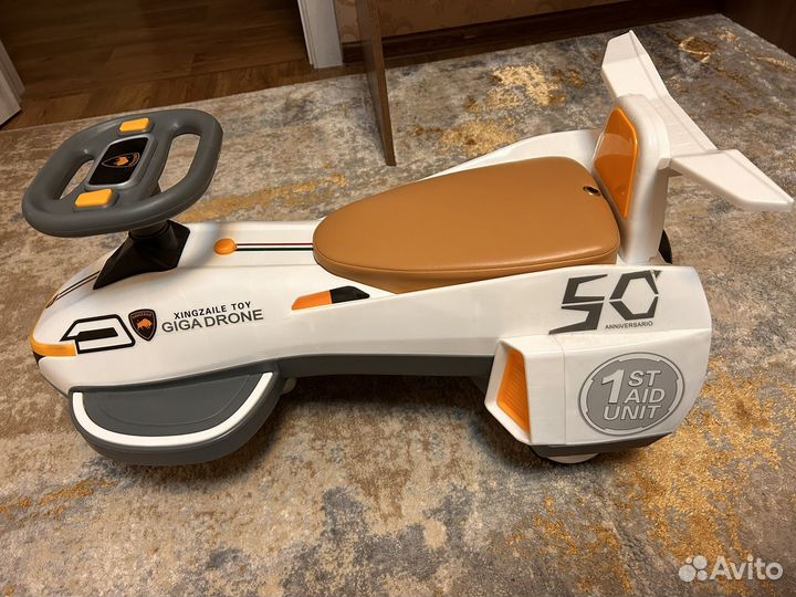 Электрическая машинка детская