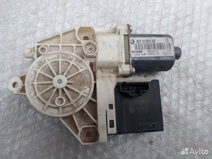 Стеклоподъемник задний левый Renault Megane 3 2009