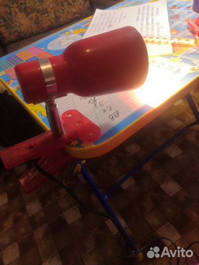 Лампа настольная на прищепке