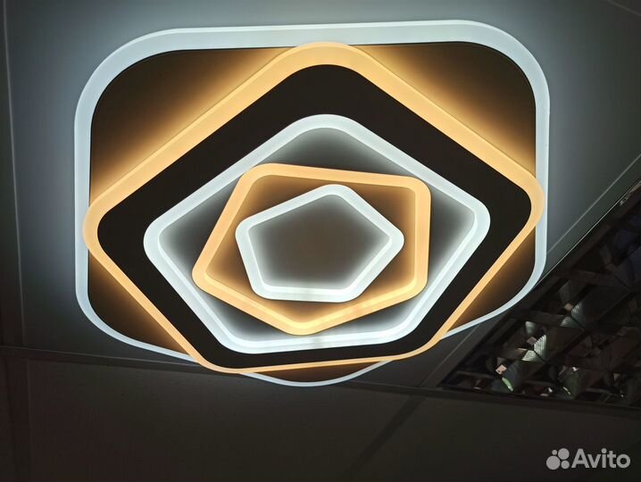 Люстра потолочная светодиодная с пультом