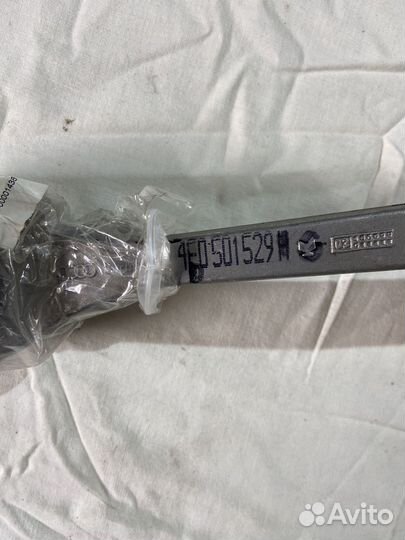 Поперечная тяга на Audi A8 4E0 501 529