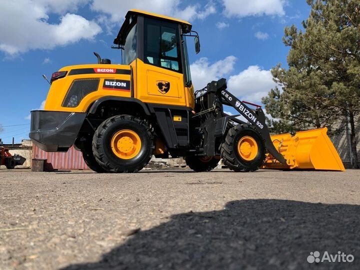 Фронтальный погрузчик BIZON 920, 2023